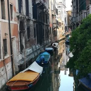 Meet your Posher, Izabela